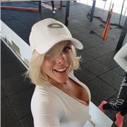 Para  personas que quieran entrar en ese viajen maravilloso de cuerpo y alma, que quieren dejar de procrastinar y desean avanzar este 2022 haciendo su sueño realidad